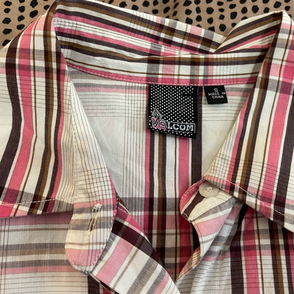 Volcom Button Up Shirt - Picture 2 of 4